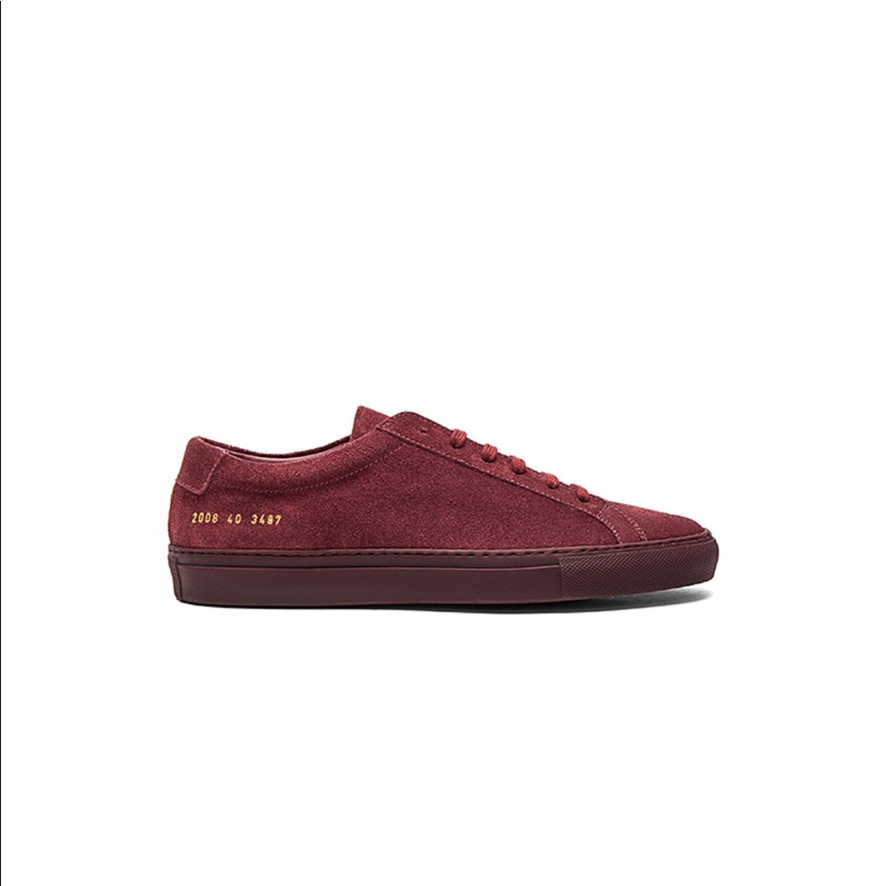Common project Achilles burgundy suede sneakers